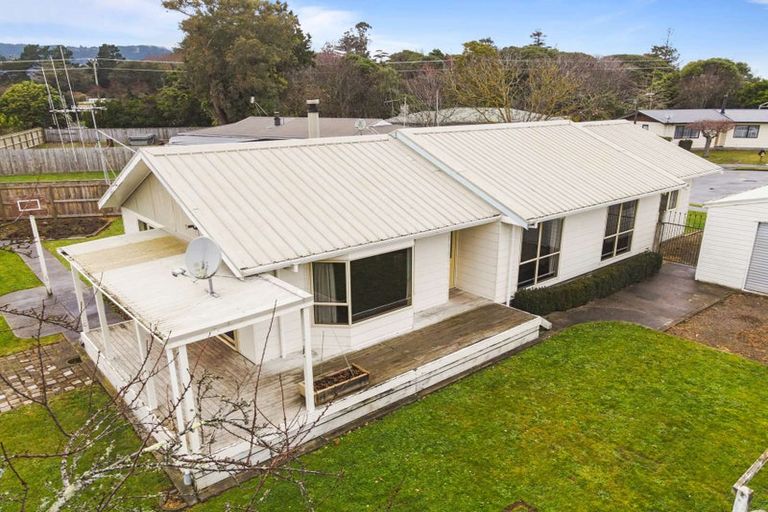 Photo of property in 3 Kirkcaldie Grove, Levin, 5510