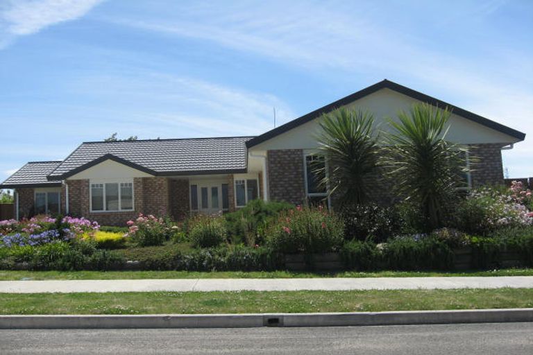 Photo of property in 2 Oakeley Rise, Feilding, 4702