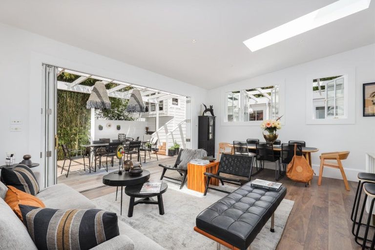 Photo of property in 28 Nile Street, Nelson, 7010