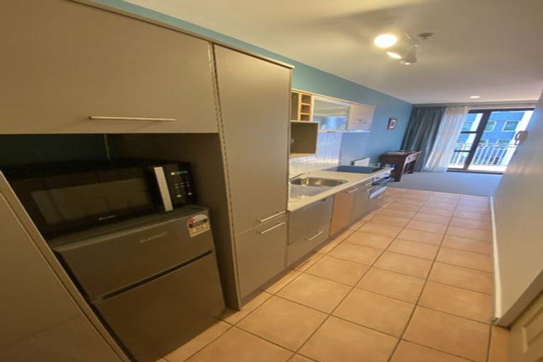 Photo of property in Atrium Towers, 5c/154 The Terrace, Wellington Central, Wellington, 6011