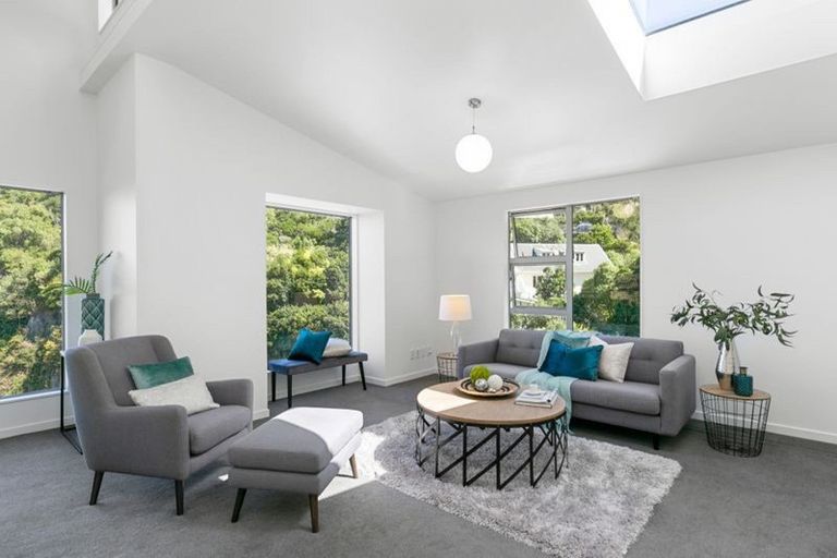 Photo of property in 45 Onslow Road, Khandallah, Wellington, 6035