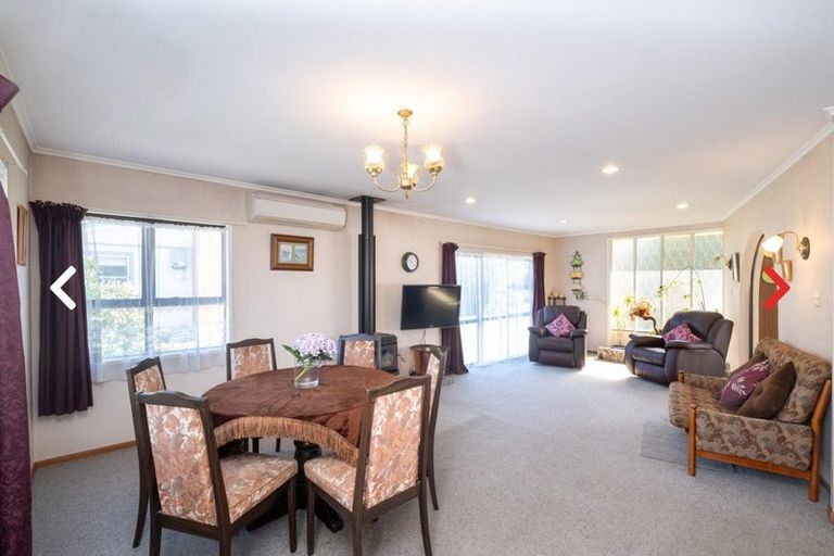 Photo of property in 6 Memorial Park Avenue, Haumoana, 4102