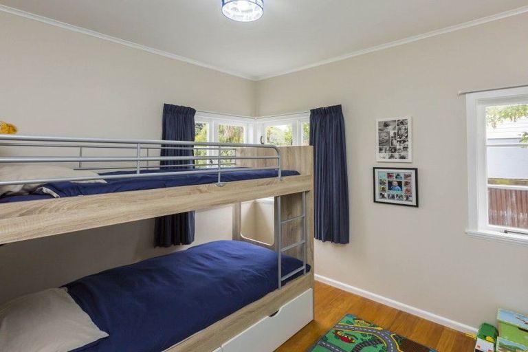 Photo of property in 76 Bell Road, Waiwhetu, Lower Hutt, 5010