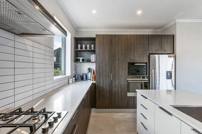 Photo of property in 4 Kuku Avenue, Red Beach, 0932