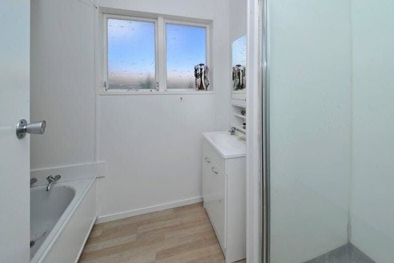 Photo of property in 59 Calthorp Close, Favona, Auckland, 2024