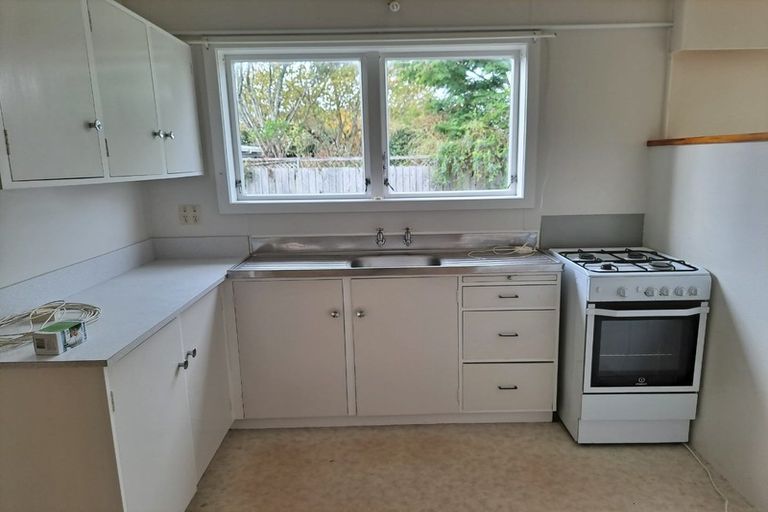 Photo of property in 43 Lismore Street, Strandon, New Plymouth, 4312