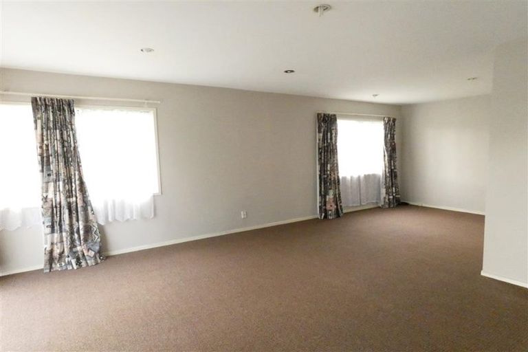 Photo of property in 38 Alabaster Drive, Papatoetoe, Auckland, 2025
