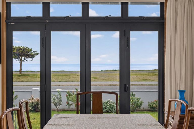 Photo of property in 34 The Esplanade, Westshore, Napier, 4110