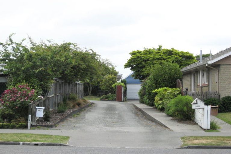 Photo of property in 81a Cutts Road, Russley, Christchurch, 8042