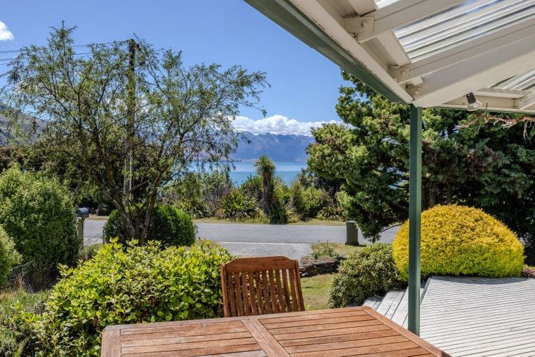 Photo of property in 28 Flora Dora Parade, Lake Hawea, Wanaka, 9382
