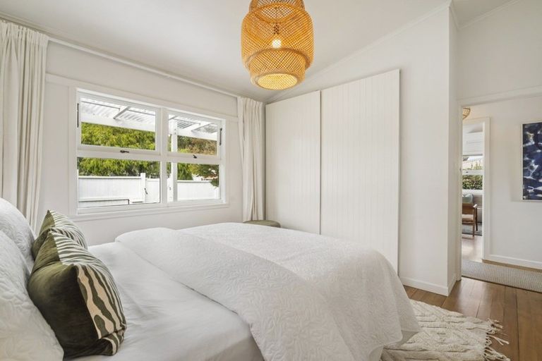 Photo of property in 1/14 Montgomery Avenue, Belmont, Auckland, 0622