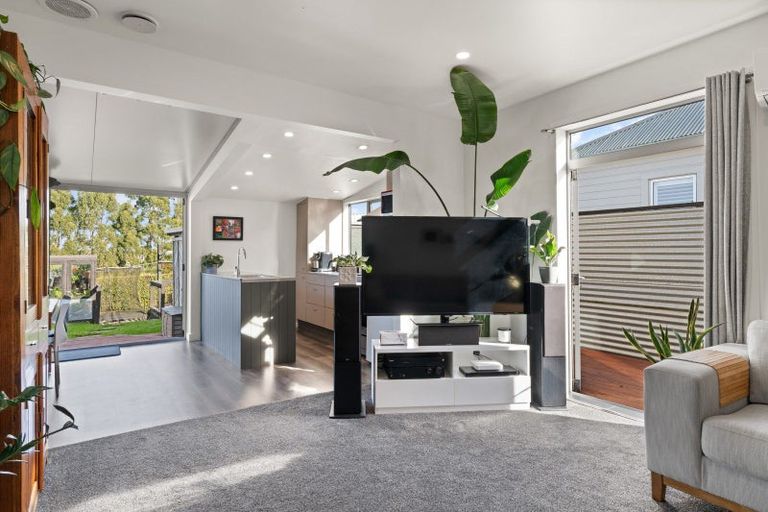 Photo of property in 37 Stanley Street, Kenmure, Dunedin, 9011