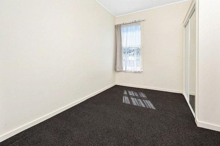 Photo of property in 4a/8 Howard Street, Mount Cook, Wellington, 6021