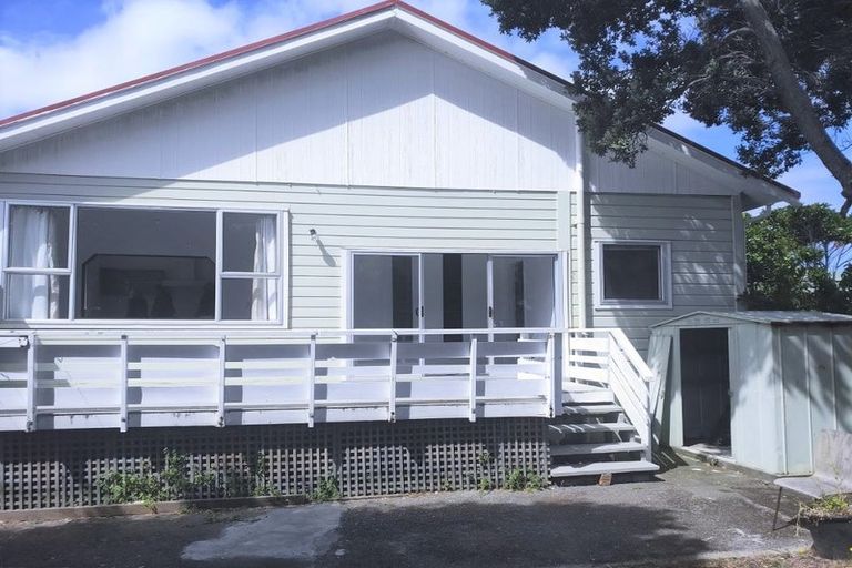 Photo of property in 82 Onepu Road, Kilbirnie, Wellington, 6022