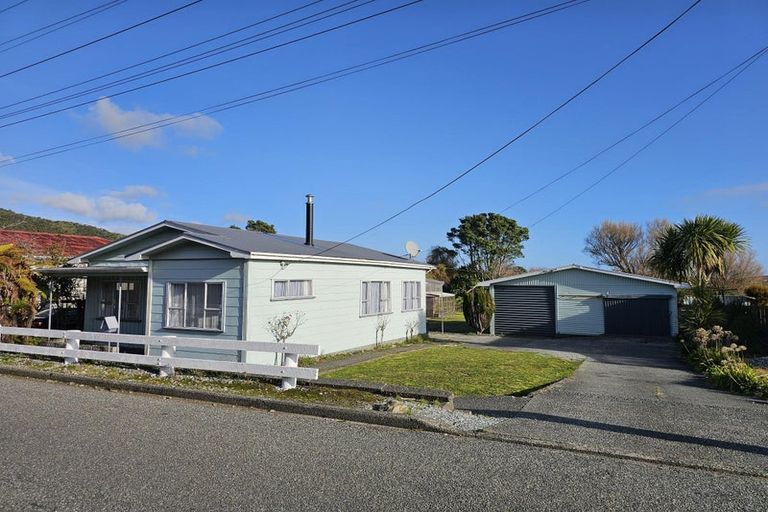 Photo of property in 144 Bright Street, Cobden, Greymouth, 7802