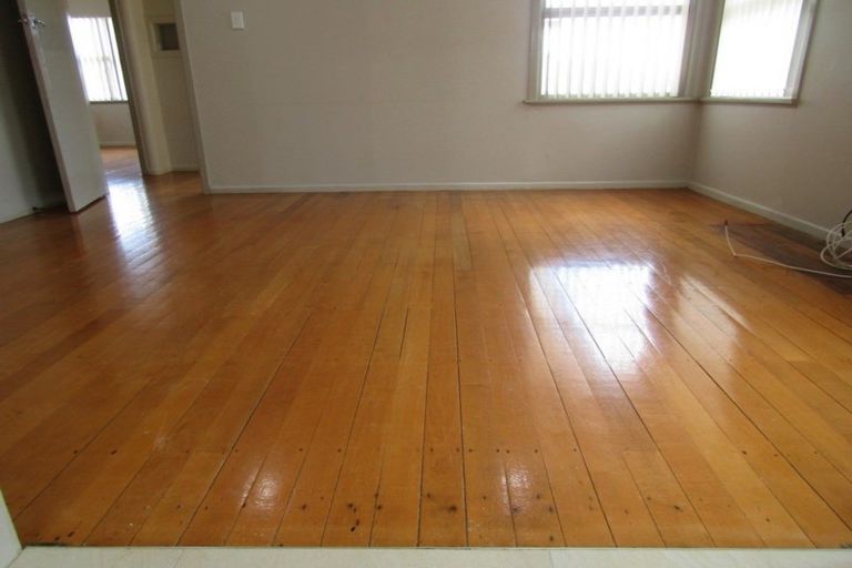 Photo of property in 72 Mclean Avenue, Papatoetoe, Auckland, 2025