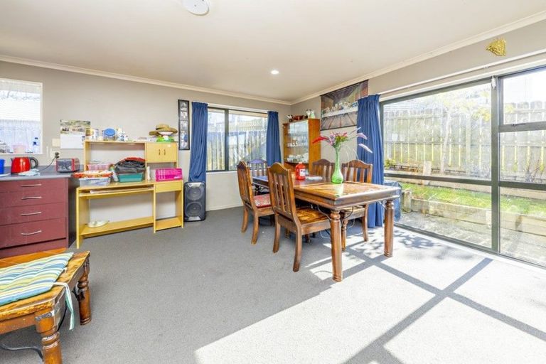 Photo of property in 45 Robert Ross Place, Clendon Park, Auckland, 2103