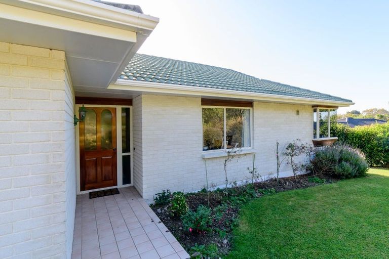 Photo of property in 54 Huia Street, Waikanae, 5036