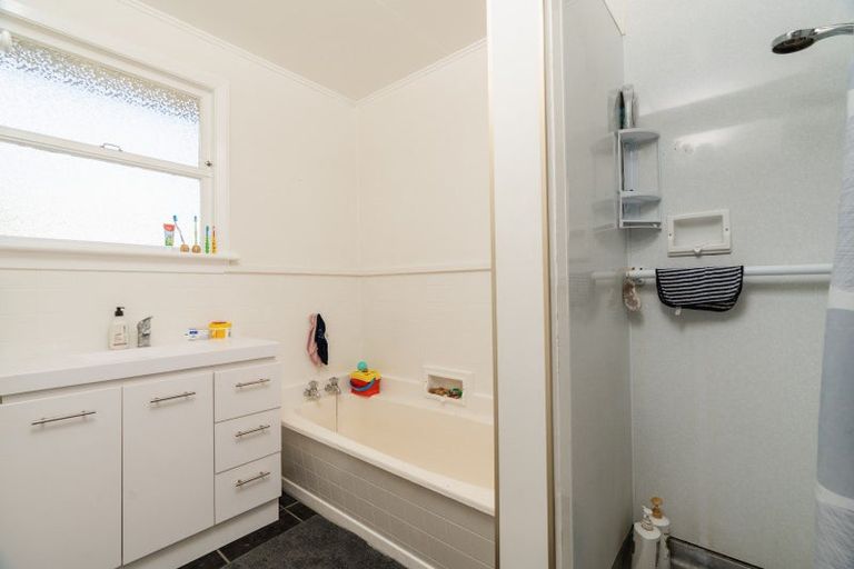 Photo of property in 72 Martin Road, Fairfield, Dunedin, 9018