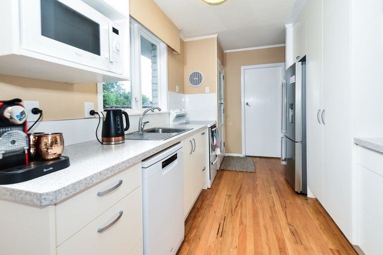 Photo of property in 21 Fuchsia Avenue, Pukete, Hamilton, 3200