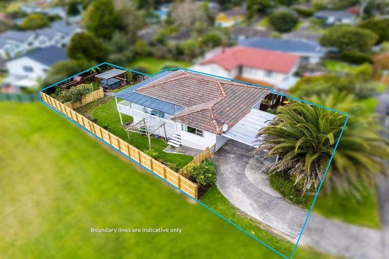 Photo of property in 92 Gallony Avenue, Massey, Auckland, 0614