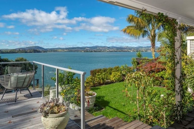 Photo of property in 188b Devonport Road, Tauranga, 3110