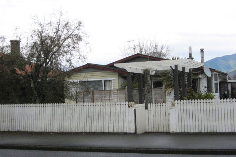 Photo of property in 19 Waitapu Road, Takaka, 7110