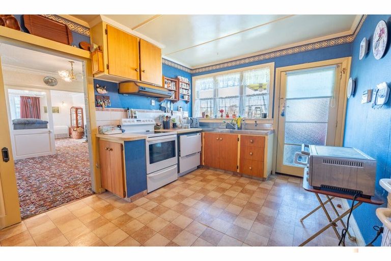 Photo of property in 25 Hughes Street, Waimate, 7924