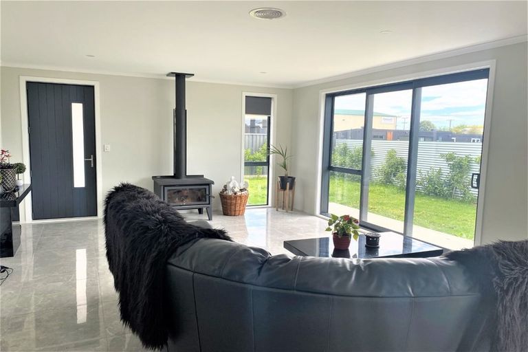 Photo of property in 55b Dublin Street, Martinborough, 5711