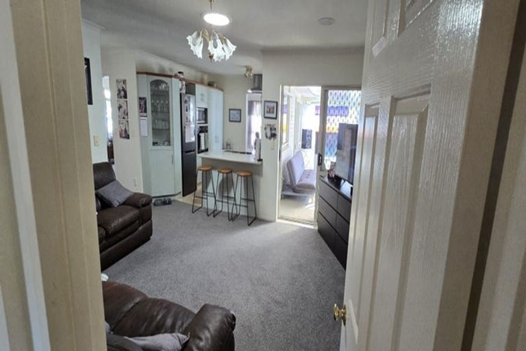 Photo of property in 15 Glen Cree Avenue, Rototuna, Hamilton, 3210