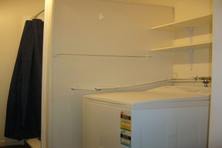 Photo of property in 26 Macdonald Crescent, Te Aro, Wellington, 6011