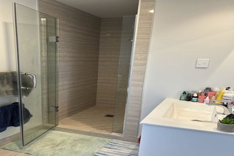 Photo of property in 43 Te Aparangi Road, Papakura, 2110