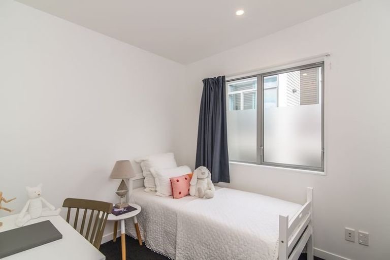 Photo of property in 10/59 The Parade, Island Bay, Wellington, 6023