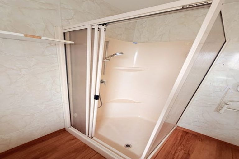 Photo of property in 8 Nyoli Street, Northcote, Christchurch, 8052