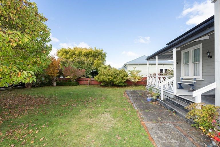 Photo of property in 12 Grant Street, Dannevirke, 4930