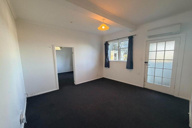 Photo of property in 69 Duncan Terrace, Kilbirnie, Wellington, 6022