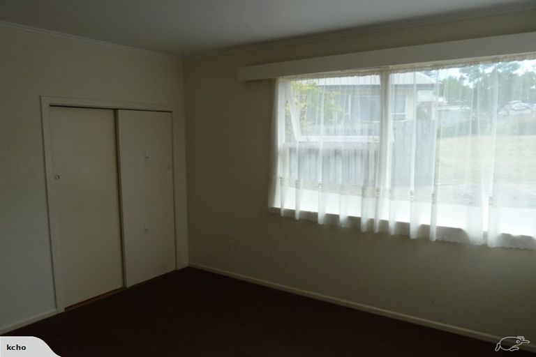 Photo of property in 2/25 Nutsey Avenue, Northcote, Auckland, 0627