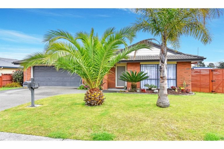Photo of property in 42 Sandwick Drive, Weymouth, Auckland, 2103