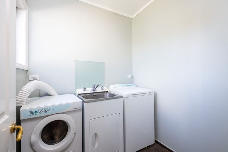 Photo of property in 46 Takiroa Street, Urenui, 4375