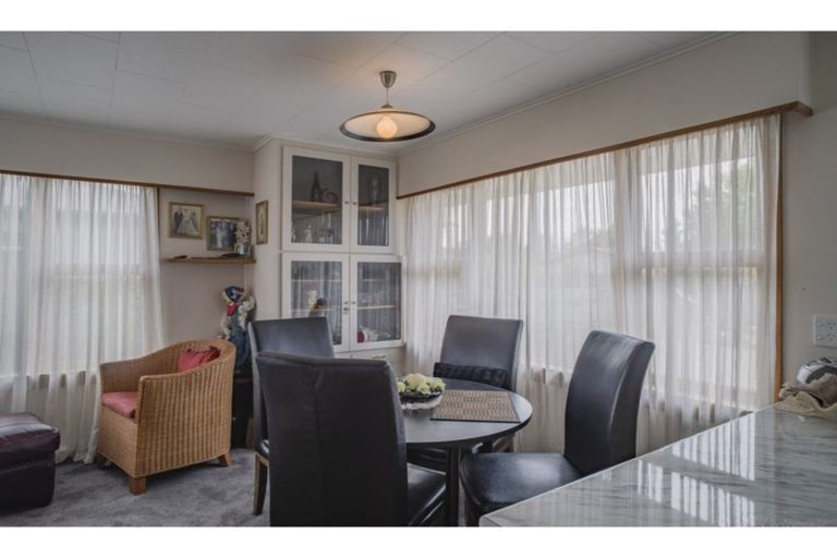 Photo of property in 28 Saint George Street, Watlington, Timaru, 7910