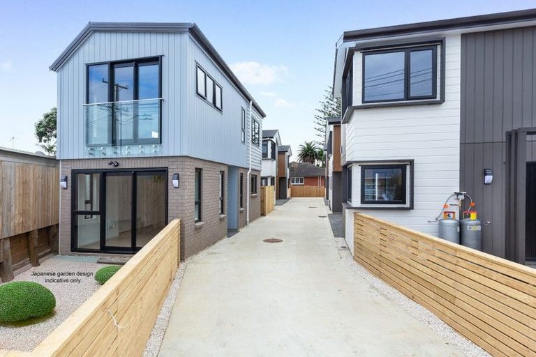 Photo of property in 2/1 O'connell Street, Manurewa, Auckland, 2102