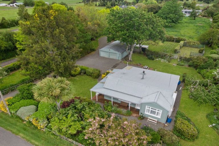 Photo of property in 60 Richmond Road, Carterton, 5713