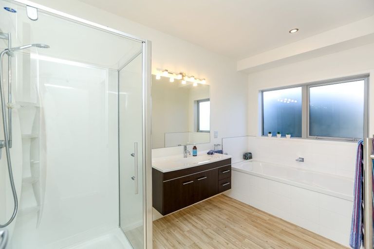 Photo of property in 30 Redwood Crescent, Hurdon, New Plymouth, 4310