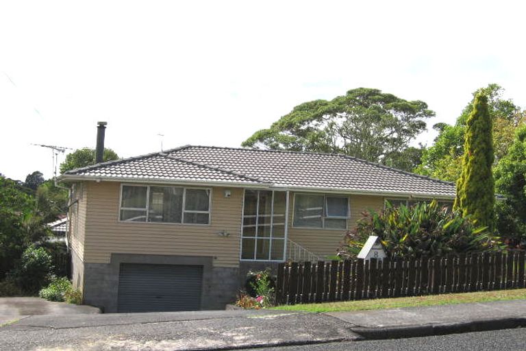 Photo of property in 8 Lex Avenue, Green Bay, Auckland, 0604