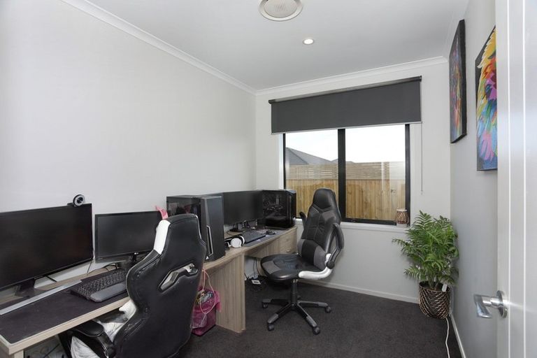 Photo of property in 17 George Street, Bulls, 4818