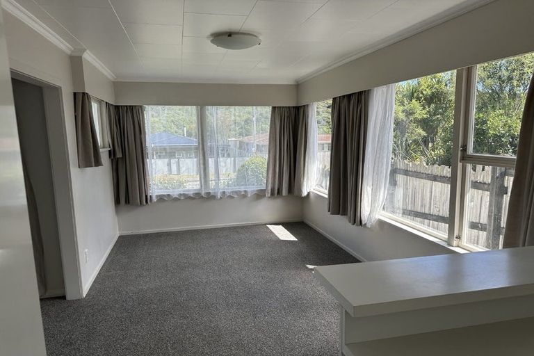 Photo of property in 128 Waikawa Road, Picton, 7220