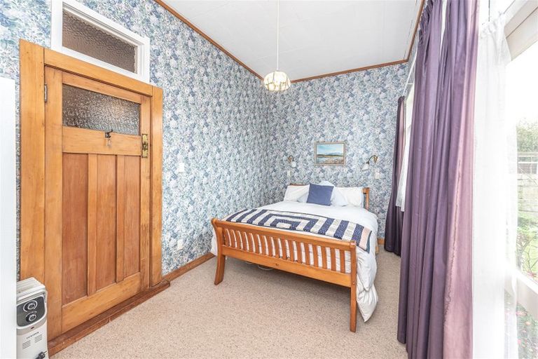 Photo of property in 28 Peakes Road, Saint Johns Hill, Whanganui, 4501