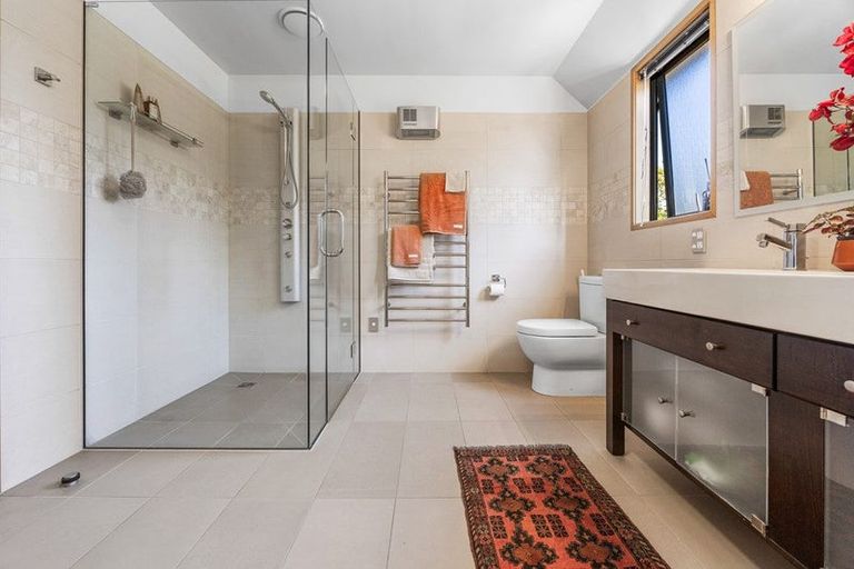 Photo of property in 215 Sparks Road, Hoon Hay, Christchurch, 8025