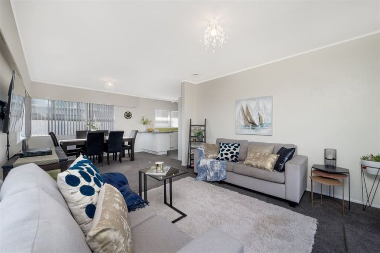 Photo of property in 1/43 Willoughby Avenue, Howick, Auckland, 2014