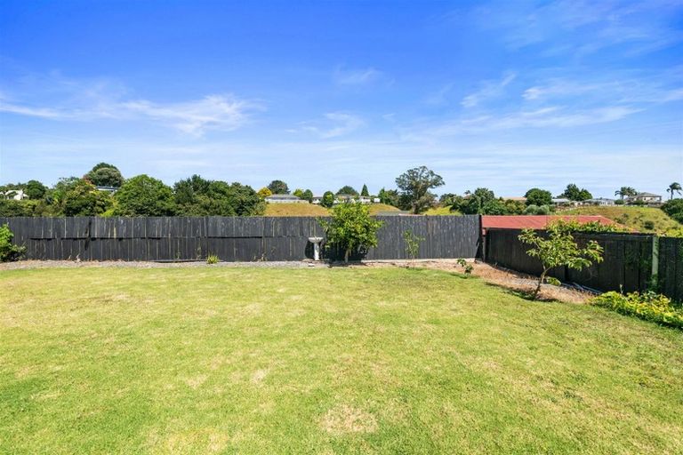 Photo of property in 16 Norm Freeman Drive, Te Puke, 3119